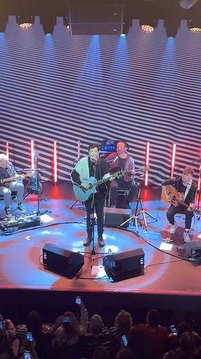 A stunning intimate evening with @thescriptofficial last night with their two back to back acoustic shows. Were you a lucky ticket holder? 🤩 O2 Academy Bristol - Monday 16 December | O2 Academy Bristol