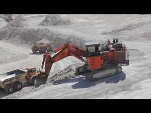 Hitachi EX1900-6 loading ADT´s