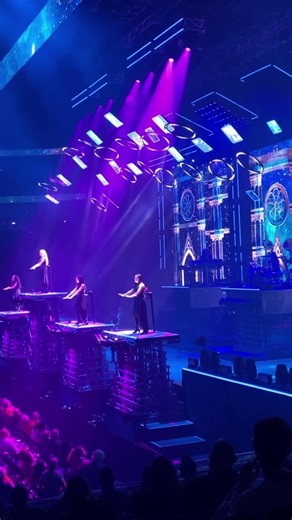 Christmas Canon LIVE