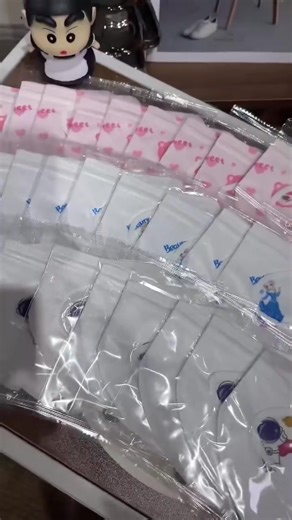 I chose this Chinese Standard KN95 mask for my kids! Individually packaged for ultimate convenience and the 3D design ensures a super comfortable fit. Highly recommended for all mommies!#KidsKN95Masks #ChildrensFaceMasks#MomEssentials #BackToSchoolPrep#GB2626Standard