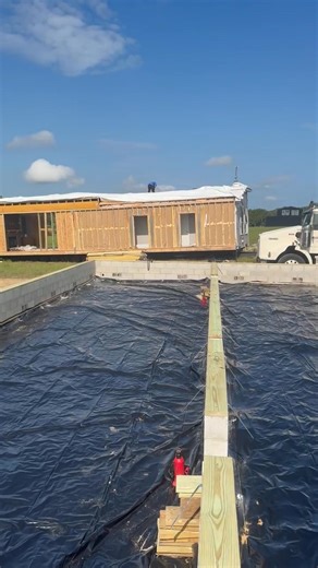 64K views · 394 reactions | New Franklin Jasmine being set by Florida Modular Homes this morning in Central Fl! Call / text our office for information on this floor plan! 904-429-9985 | Florida Modular Homes | Facebook