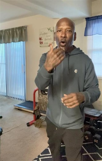 Punch moving backwards (snippet) 🥊 🥋 🥷