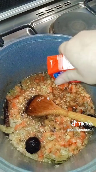 Nasi Kabsah Daging Ayam Khas Saudi