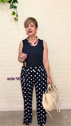 ✨ ¡Look cómodo y con estilo! ✨ Pantalón de lunares en punto, talla única pero con bastante amplitud