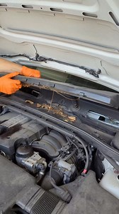 404K views · 1.4K reactions | Dirty filters on this 1series BMW 類 #mechanic #repair #BMW #maintenance #airfilter #diy #car | Marius RBE | Facebook