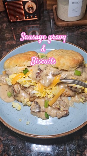 ✨️Creamy Sausage Gravy ✨️ #brunch #sausage #cooking #cookingvideo #cookingshorts #recipe