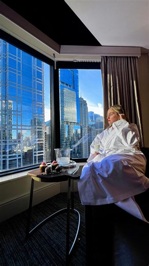 Christine Zwolinski on Instagram: "6 experiences other than going out to dinner this Valentine’s Day! @resortpass for spa across the city - Mention RESORT and I will send you the booking link! Facial at @facefoundrie - Code CHRISTINE-619484 for $10 off first time clients. Good for city and burb locations! @thenowmassage - Locations across the city. Comment MASSAGE and I will send you the booking link! Candle Making Experience at @thescentqueenscandleco in Albany Park - Comment CANDLE and I will 