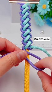 Instructions for tying beautiful bracelets #crafts #diy #bracelet | Craft 1 Minute