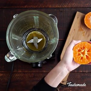 🍊 Budín de Mandarina. Un clásico que nunca falla 🙌 Receta Completa en: https://taste.md/2euVxGV Descargate la app y sorprende a todos con estas recetas fáciles y deliciosas: http://link.tastemade.com/main-post-ES | Tastemade Español