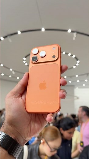iPhone 17 Pro Hands-On 😍