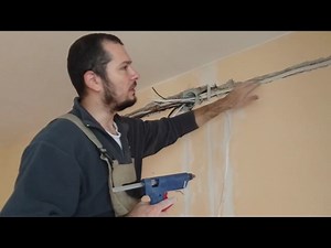 Закрепване на кабели с горещ силикон