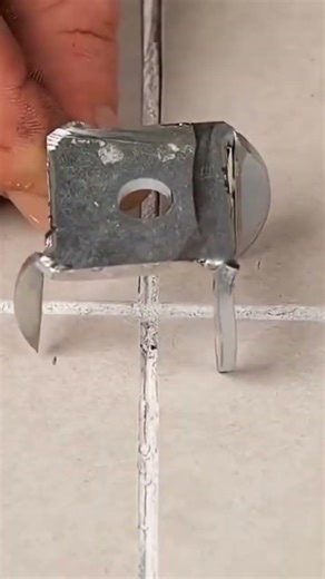 the installation process on an iron using manual methods in the middle of the ceramic gap#viral