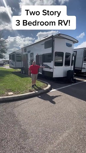 863K views · 6.9K reactions | The is a RV with 3 Bedrooms thats 2 Stories Tall! #rv #mattsrvreviews #generalrv #camping #traveltrailer | BIG RV | Facebook