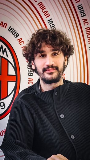 Master of control 👏🇫🇷 #SempreMilan | AC Milan