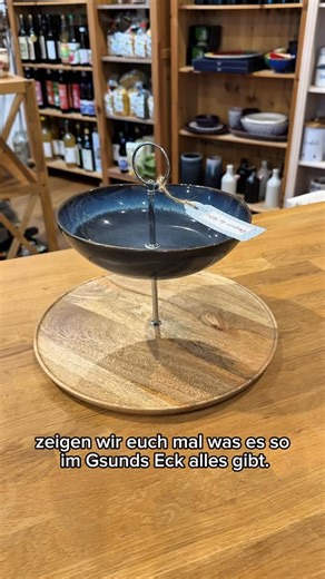 Gsunds Eck on Instagram: "Bei uns gibt es nicht nur spannende Wetten, sondern auch eine große Auswahl an regionalen Lebensmitteln, Deko und Geschirr 🥣 Schaut bei uns in Traismauer oder in unserem Onlineshop vorbei. Und nicht vergessen ... folgt uns damit das mit dem Tauchurlaub was wird 🌴 #gsundseck #regional #challange #shop"