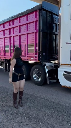 Beauty with Grit – Scania Lady Ruling the Asphalt! 💥🚛#ladytrucker #beautiful #scania #travel