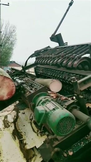 Log Debarking Machine