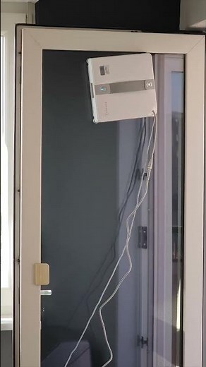 ECOVACS Winbot Mini Review – Best Window Cleaning Robot UK 2025