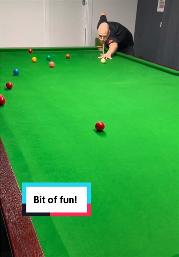 No need for the kitchen sink to be thrown at it 😂 Bit of fun #snooker #billiards #cuesports #snookerlover #snookerskills