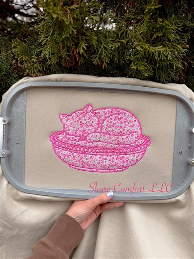 Glass Cat Applique Embroidery Design | Vintage Cat Bowl Embroidery File | Digital Download | Machine Embroidery Pattern | PES DST | - Etsy