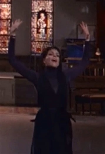 Replying to @Jayson Woodall shoutout to all the single ladies 💅🏼 #lizaminnelli #beyonce #singleladies #dance #dancetok