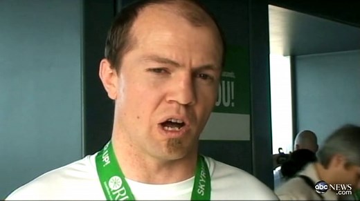 Man Climbs Chicago Skyscraper With Bionic Leg