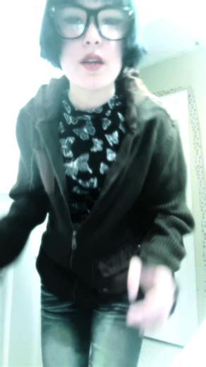 “begging for some relivanc, as soon as I pull up on ya scare you like a skeleton” #ashnikko #toxic