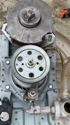 Restoring a broken old washing machine to like-new condition (part 1) #electronicmusic