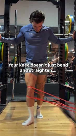 Alan Salgado Espino - Knee Rehabilitation Specialist on Instagram: "Your knee isn’t a simple hinge. It rotates — and that rotation matters more than you think. Most knee rehab focuses on flexion and extension… But without tibial internal and external rotation, you lose: – Full terminal extension – Clean gait mechanics – Pivot and decel control – Joint congruency and force distribution Tibial rotation drills aren’t just “extra” — they’re essential. 🧠 The more control you build here, the more sta