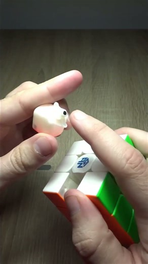 Cel mai scump, dar si cel mai bun cub rubik