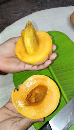 how to cut a mango 19191 #మామిడి #food #food #viral #food #telugushorts #bommalu