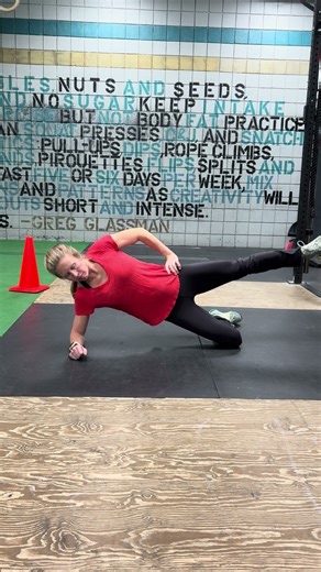 Side plank with leg raise hold for glut re-ed