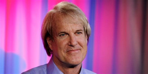 Grammy-nominated musician John Tesh takes a walk down memory lane at his former station, WSM-TV