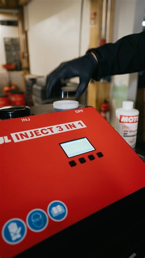 MOTUL Deutschland on Instagram: "Ein System, viele Vorteile 🔥 MOTUL Inject: das innovative Reinigungssystem für Kraftstoff-, Ansaug- und Partikelfiltersysteme. In nur einem Durchgang entfernt es Ablagerungen, verbessert Motorlauf und Effizienz und schützt teure Komponenten – ganz ohne Demontage. Für mehr Leistung, weniger Verbrauch und nachhaltig saubere Systeme 🙌 #MOTUL #MOTULDeutschland"
