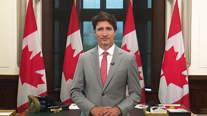 40K views · 5.6K reactions | Il y a 5 ans, notre gouvernement lançait l’Allocation canadienne pour enfants. Elle a rendu la vie des familles plus abordable. Elle a sorti près de 435 000 enfants de la pauvreté. Aujourd’hui, on l’augmente encore pour donner à vos enfants un bon départ dans la vie. | Justin Trudeau | Facebook