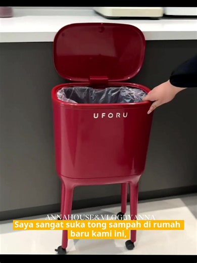 Transform Your Kitchen with this Innovative Trash Bin