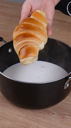 39K views · 104 reactions | Everyone is making croissant like this, after seeing this genius idea | Quick Recipes | Facebook
