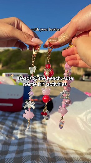 More DIY diaries: beaded keychains at the beach 💗 #diycrafts #artsandcrafts #girlsday #funactivities #kawaiiaesthetic #sanriocore
