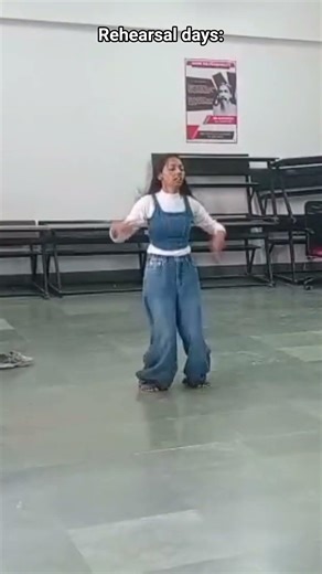 dhol baaje #trendingsong#dance#bollywoodsongs#classicaldance #romanticmusic#sandipotsav