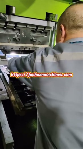 Auto Parts Making Machine #injectionmoldingmachine #machine #factory#autoparts