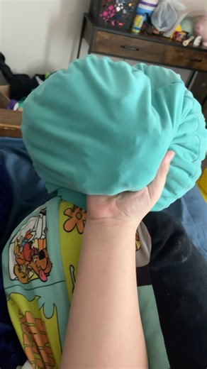 Mr hand vs twisted human