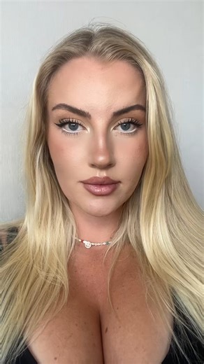 Have you been a good boy today? 🤭 Follow for more!! | Elsa Thora
