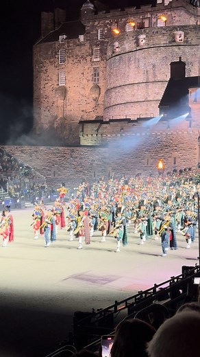 75 Years of The Royal Edinburgh Military Tattoo Was very happy to be invited up to watch the The Royal Edinburgh Military Tattoo on Friday. Marking their 75th anniversary of the performance, which is a huge milestone for any show. For me, it is always nostalgic, as it was the tattoo that inspired me to play bagpipes in the first place. This is the opening sequence, as all the pipers and drummers march out from @Edinburgh Castle. An excellent show for the 75th anniversary, good to see a narrator 