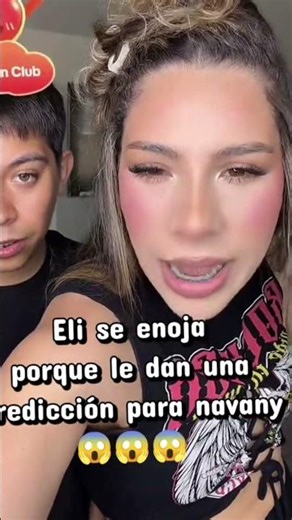 Elf se enojaporgue le dan unapredicción para navany #eliesparza