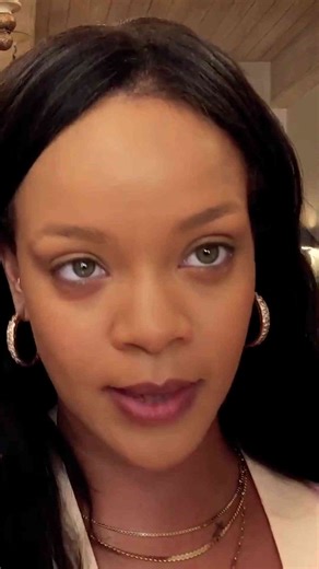 Rihanna's guide to contouring