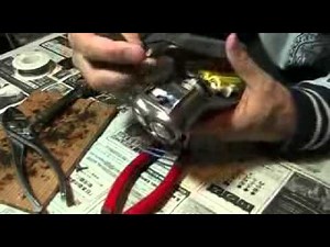 How to replace rechargeable batteries in a shaver (Norelco 7886XL).