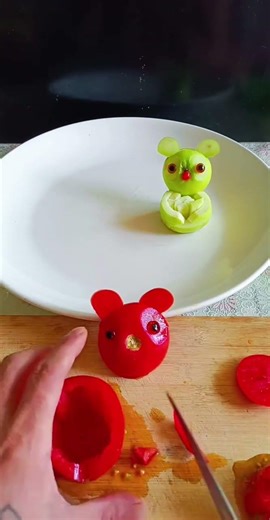 #Fruit and Vegetable Sculpture# Tomato Bear #Easy to Learn