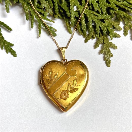 Vintage Gold Filled Heart Locket With Engraved Flowers and 18 Inch Chain - Etsy