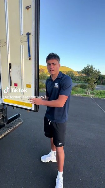 Experience the chill with our state-of-the-art refrigerated trucks! Perfectly designed to keep your goods fresh and cold, ensuring top quality from start to finish. Trust us to handle your chilled deliveries with precision and care. #trucks #nz