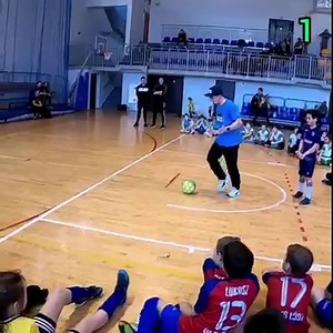 1.2M views · 19K reactions | Ronaldinho Move   Idea 4 methods Attack on the goal - Finish 聾 #trenerdryblingu #ronaldinho #drybling #soccer #football #footballskills | Trener Dryblingu Piłkarskiego - Piotr "Olo" Oleksik | Facebook